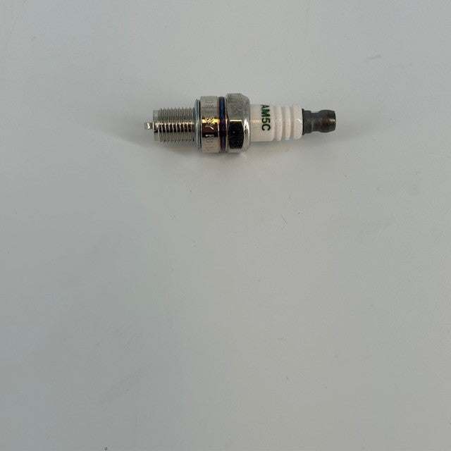 Replacement Spark Plug for SENIX 4QL® Gas Products - 199999001291 | Parts And Accessories | SENIX Tools