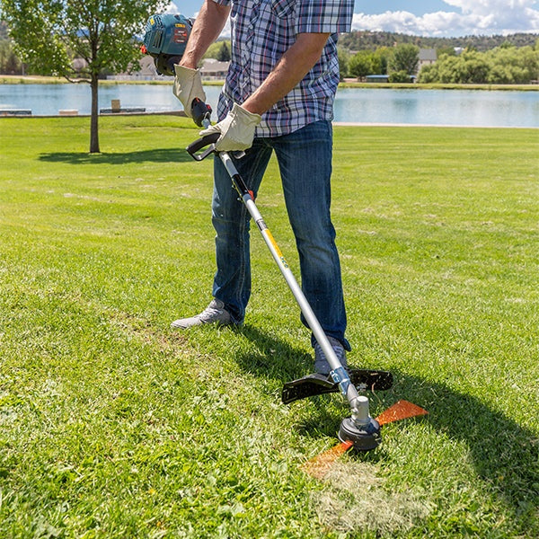 4QL® 26.5cc 4-Cycle 18" Gas String Trimmer, Attachment Capable | String Trimmers | SENIX Tools