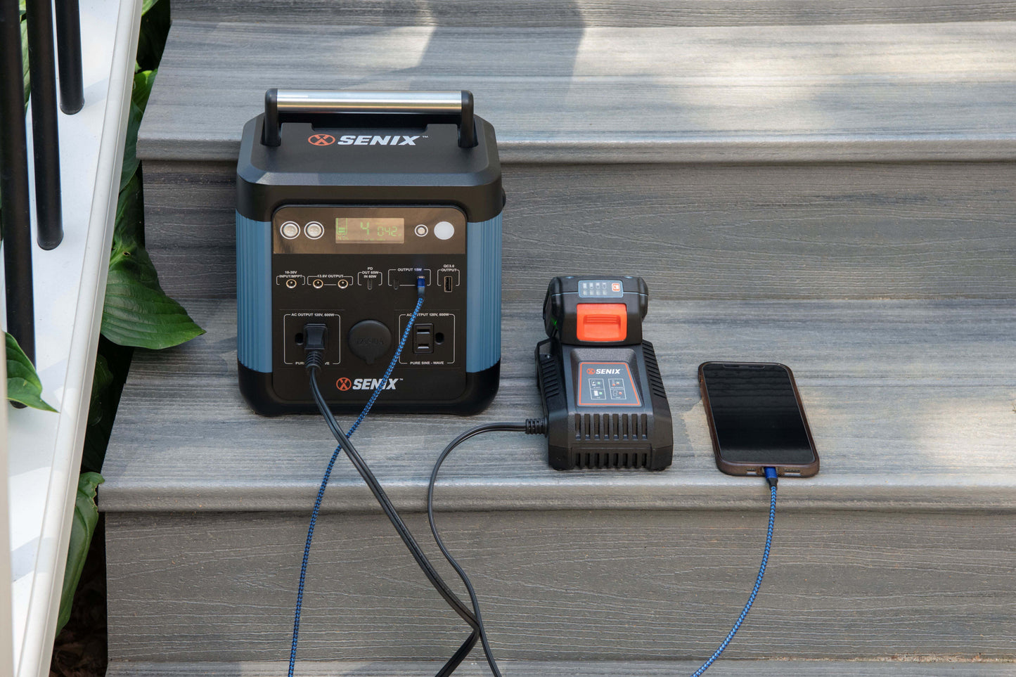SENIX 600 Watt Power Station | Portable Power | SENIX Tools